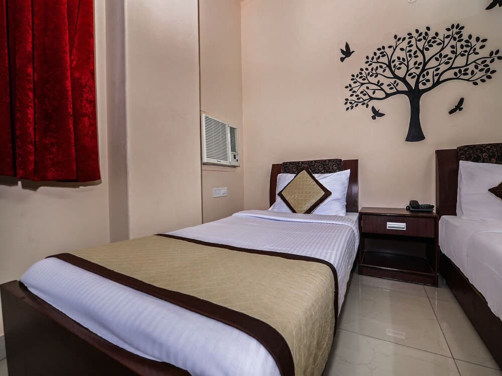 OYO 16050 Amer City Heritage Hotel