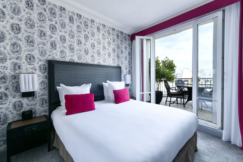 Maison Astor Paris, Curio Collection by Hilton