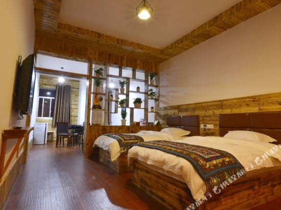 Meili Tujia Art Hotel