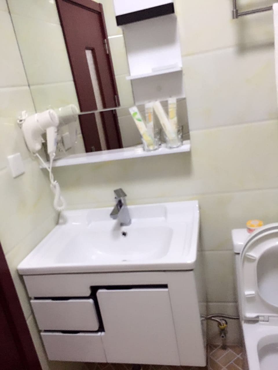 No.1 hotel