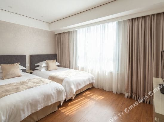 New Harbour Service Apartment