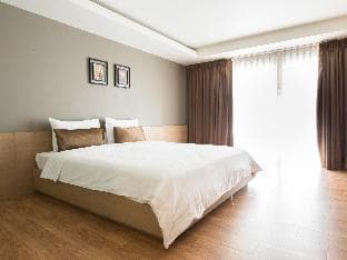 Golden Pearl Hotel