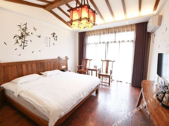 Zhangjiajie No. 53 Zhusha Culture Theme Inn