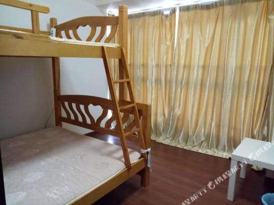 Yijiaren Youth Hostel