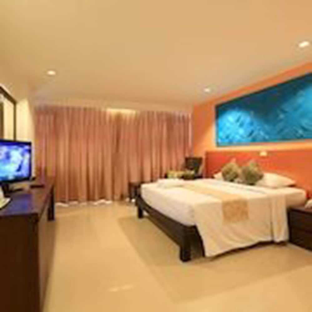 Pattaya Centre Hotel