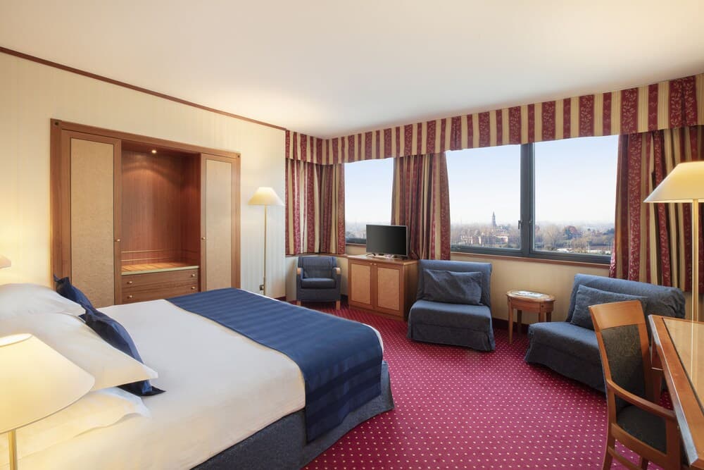Crowne Plaza Milan Linate, an IHG Hotel