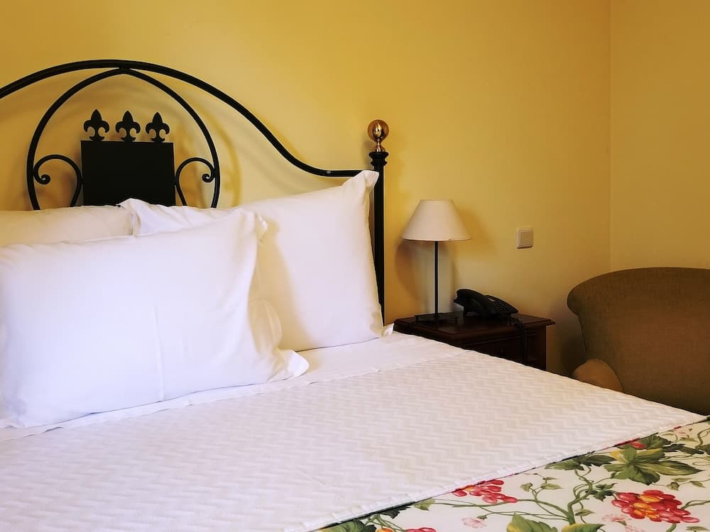 Lawrences Hotel