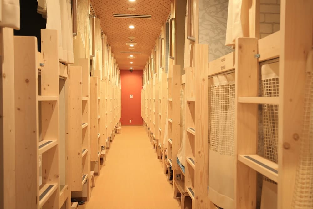 Hostel Wasabi Osaka Bed with Library