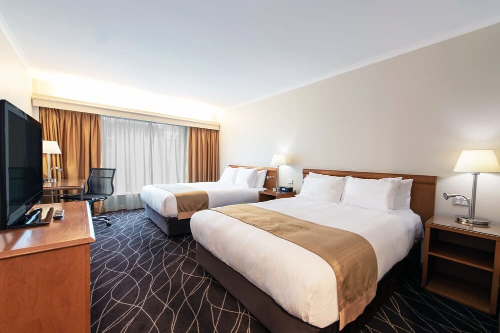 CROWNE PLAZA SYDNEY AIRPORT
