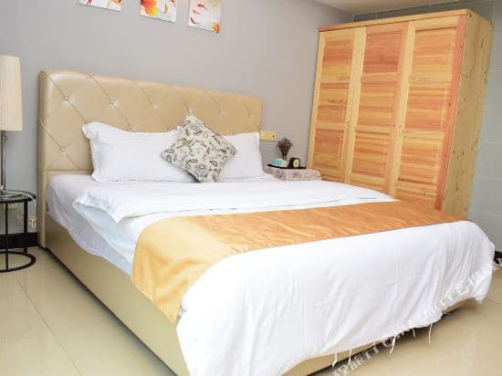 Shuangcheng Sunshine Apartment (Guangzhou United States Visa Accommodation Center)