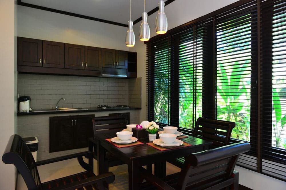Naiharn Garden Villa