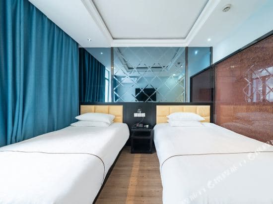 Wei'ai Hotel (Shanghai Bund Nanjing Road)