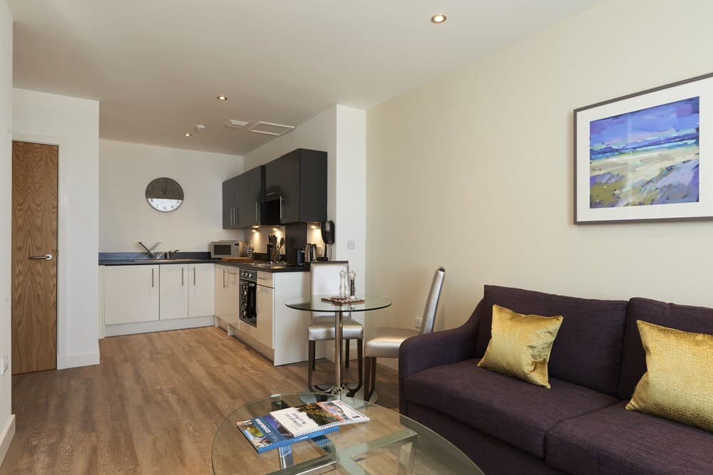 Braid Apartments by Mansley