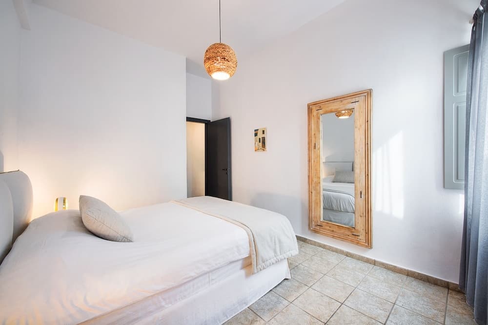 Nonis Apartments