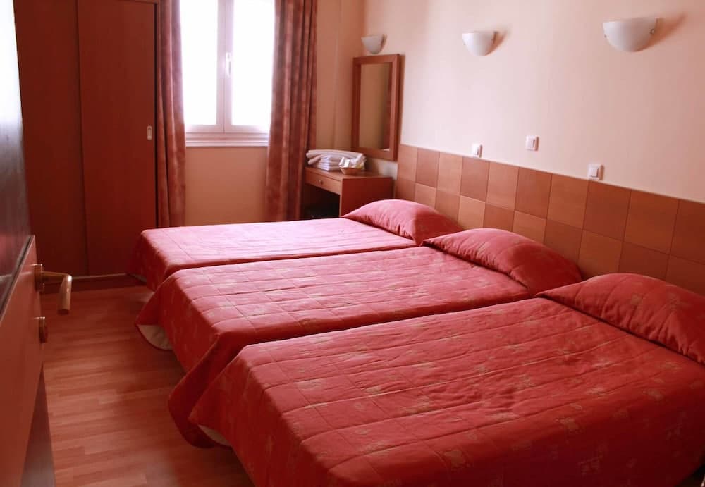 Aristoteles Hotel