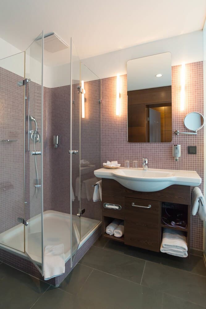 Corbin Feng Shui Business Hotel by Libertas