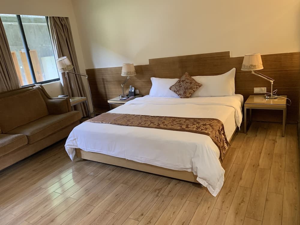 Fangyuan Apartment Hotel