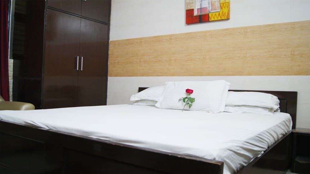 Maxfort Guest House Delhi