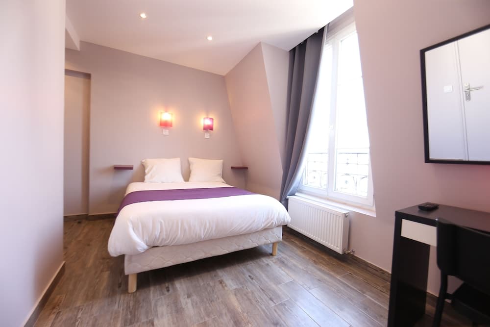 Sweet Hotel