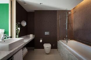 Crowne Plaza Geneva, an IHG Hotel