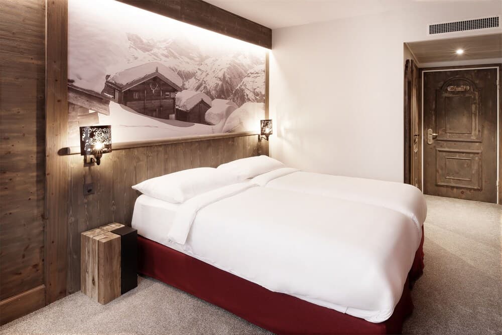 Edelweiss Manotel