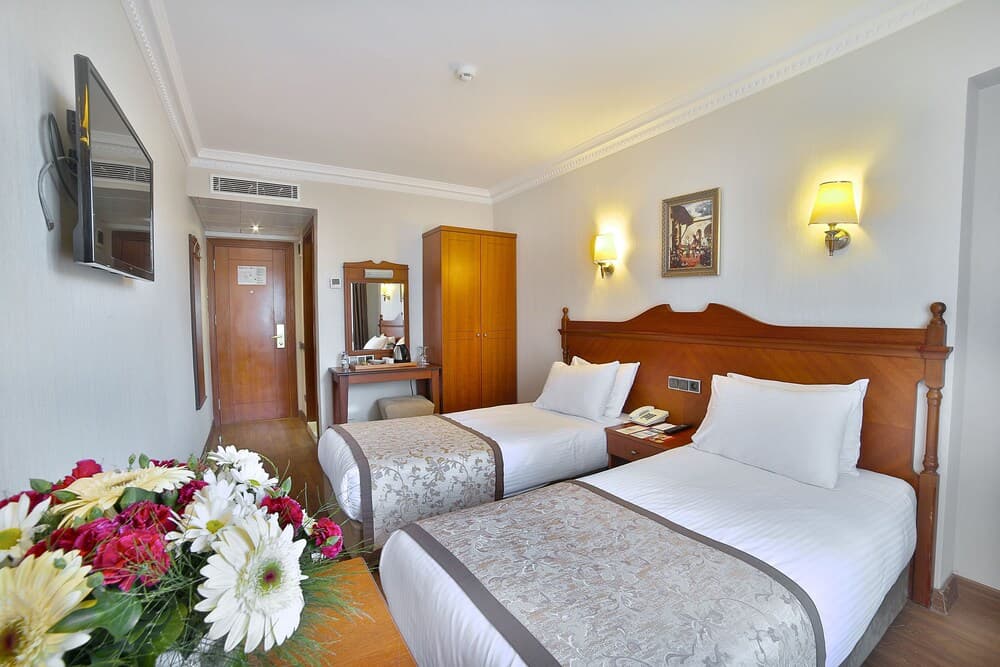 Lady Diana Hotel