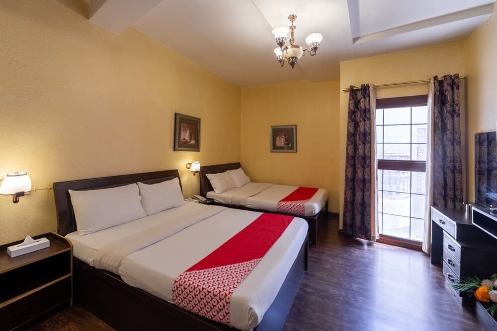Hafez Hotel Apartments Al Ras Metro Station
