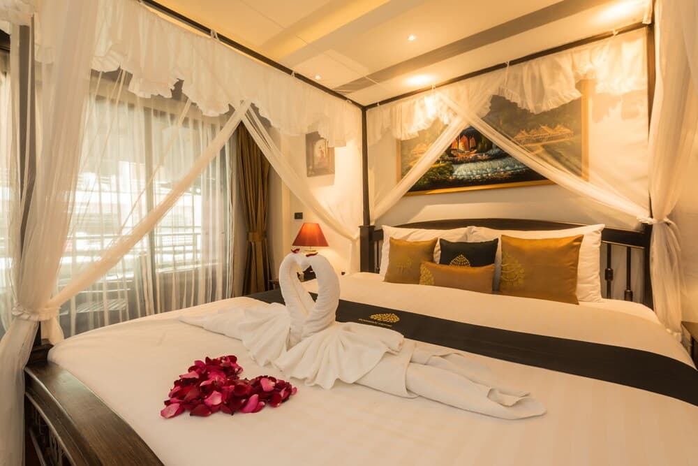 Tanawan Phuket Hotel