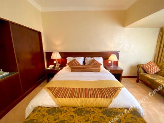 Oriental Silk Hotel