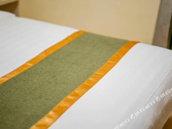 Ease Hotel (Shanghai Lujiazui Nextage, Pudong South Road)