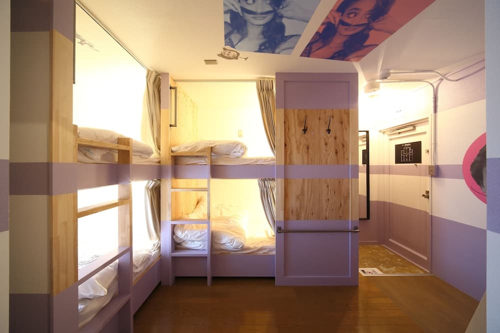 Hostelzbushii