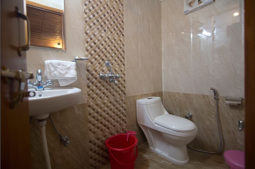Apnayt Villa - A Luxury Homestay