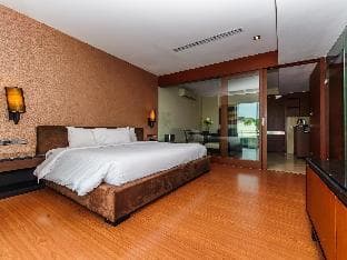 Sukhothai Hotel and Residence