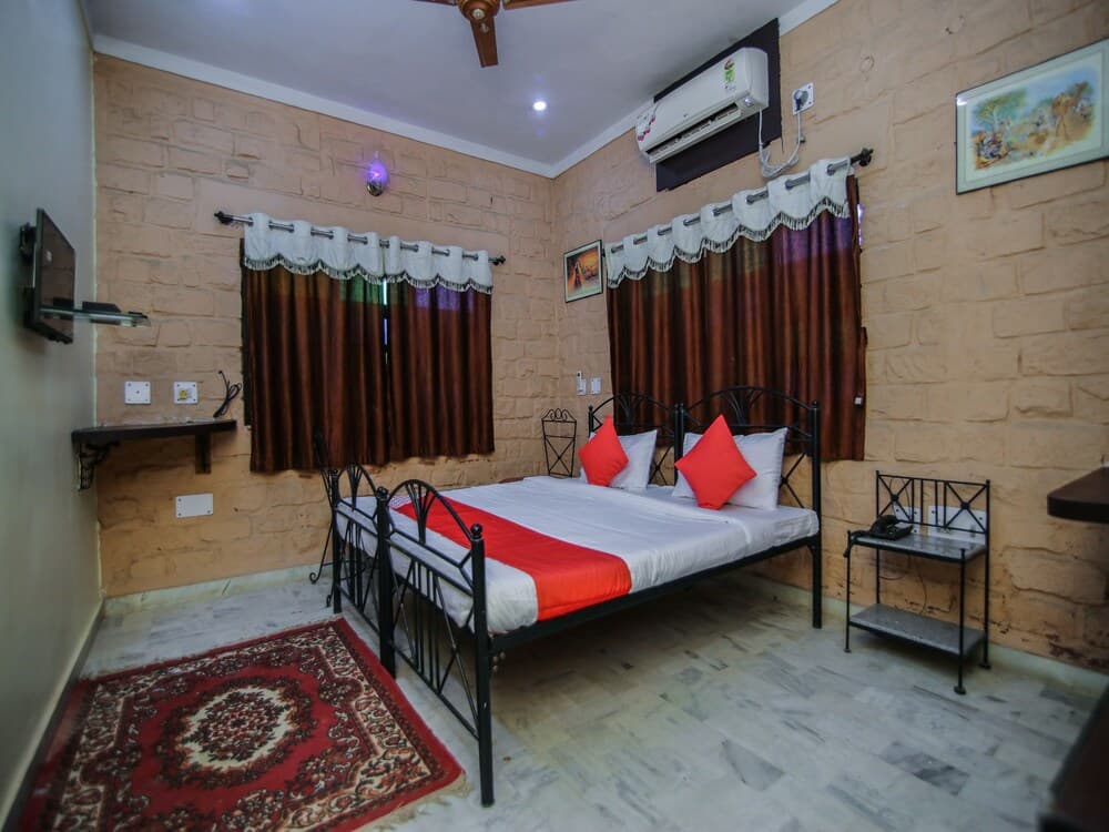 OYO 16799 Shikargarh Palace Resorts