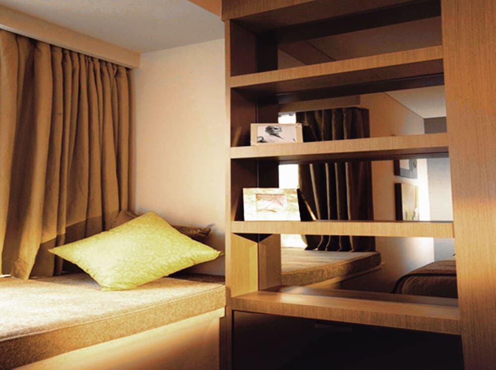 Lanson Place Jin Qiao Residence