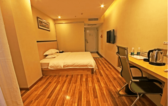 Super 8 Select  Hotel (Guangzhou Jiangnanxi Metro Station)