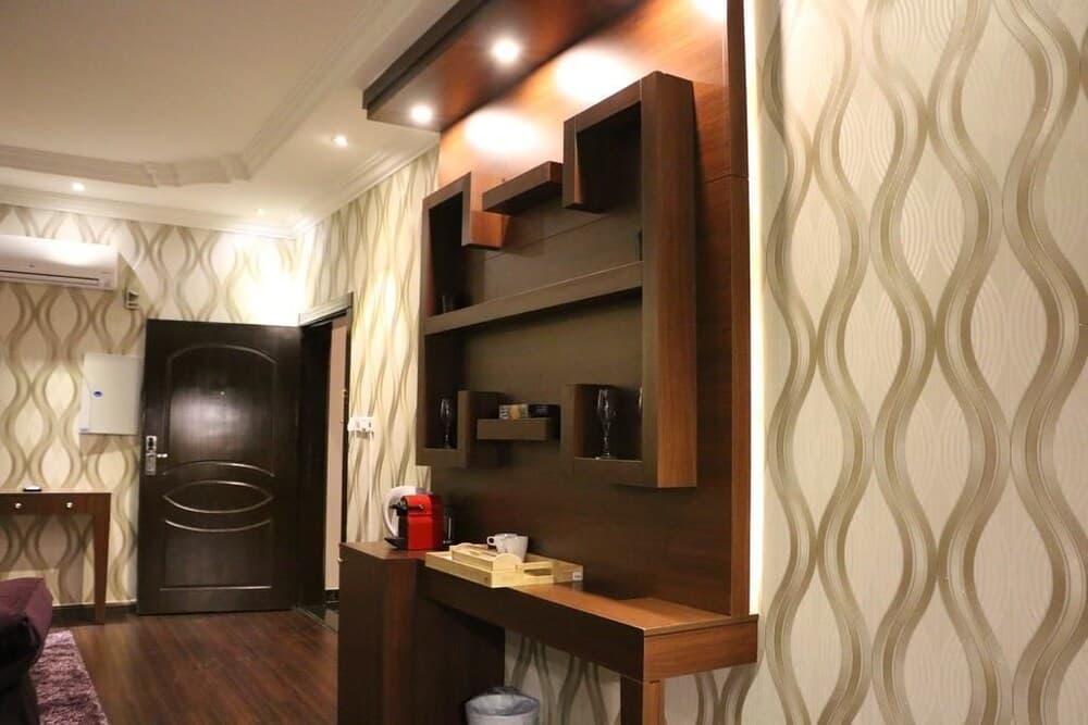 Al Joon Aparthotel