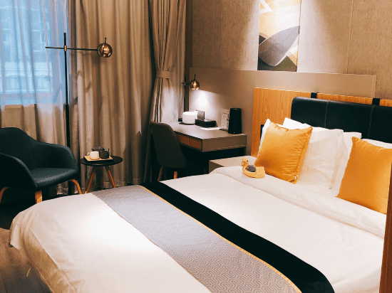 Home Inn Selected(Shanghai North Sichuan Road Baoshan Road subway station store)