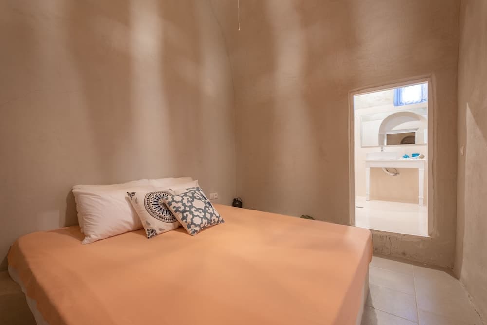 DeltaMi Santorini