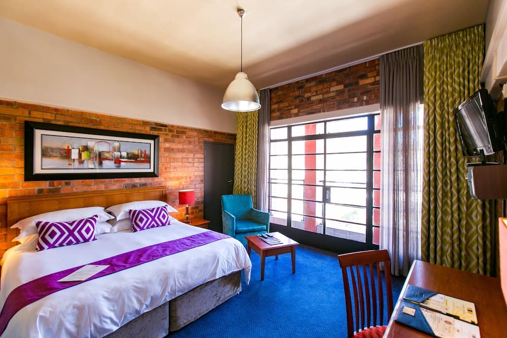 Cape Town Lodge Hotel