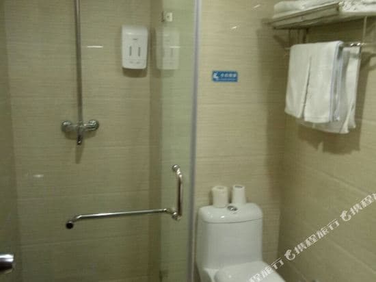 Yang Jianhua Grand Hotel (Hunan Road Fanghua Road Subway Station)