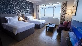 The Curve Hotel
