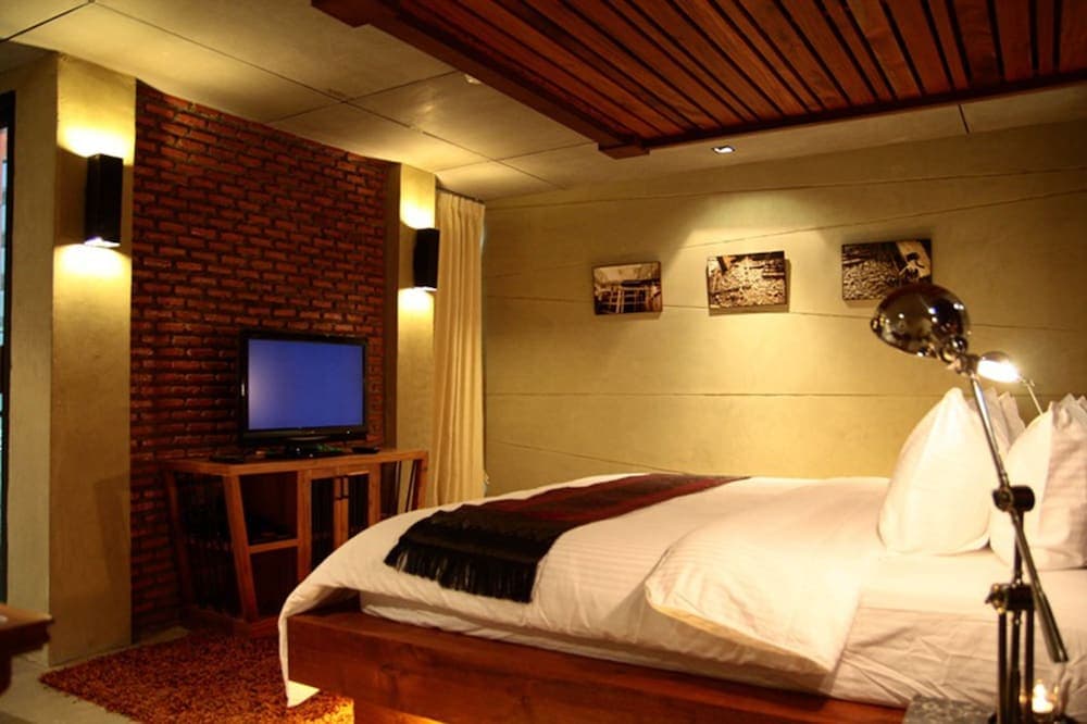 The Fusion Suites
