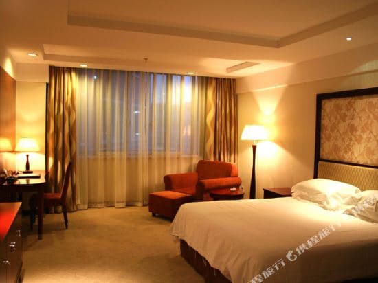 Gem Flower Hotel
