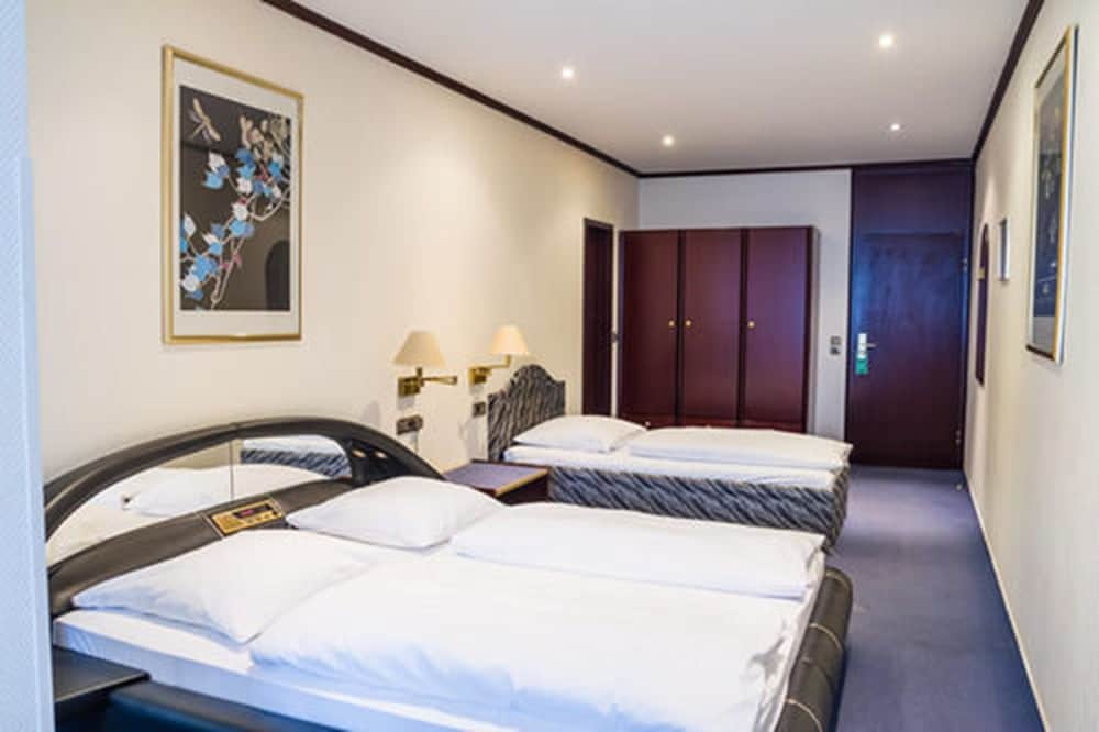 Hotel Panorama am Adenauerplatz