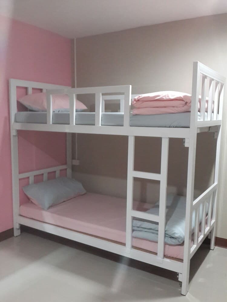 Wanderlust Bangkok Hostel