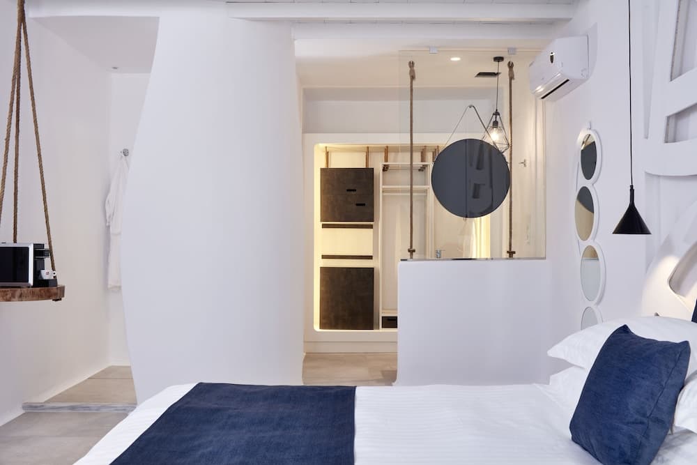 Absolut Mykonos Suites & More