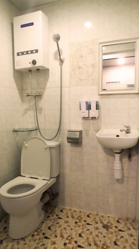 Days Hotel HK - Hostel