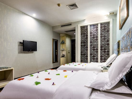 198 Business Hotel