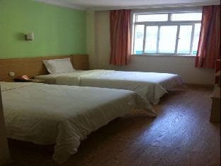 7 Days Inn Shanghai New International Expo Center Longyang Road Subway Station Branch